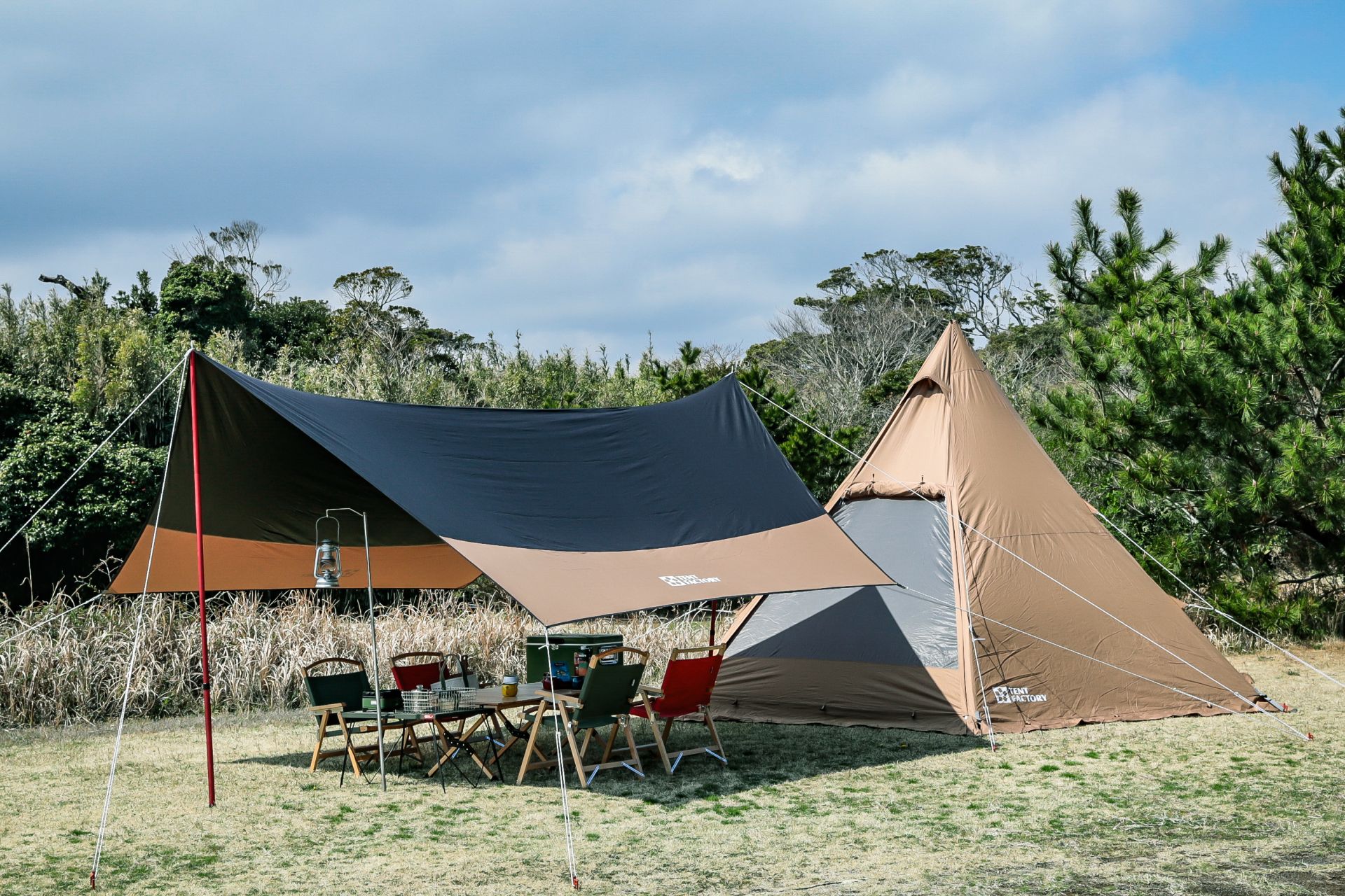 TENT & LIVING GEAR