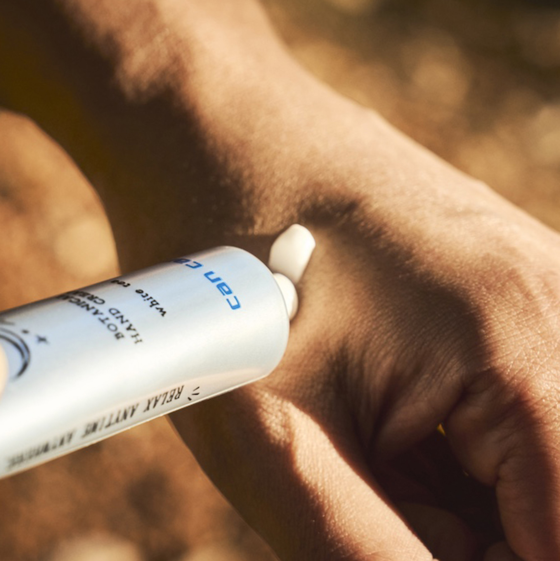 アースグレイス　ボタニカル　ハンドクリーム